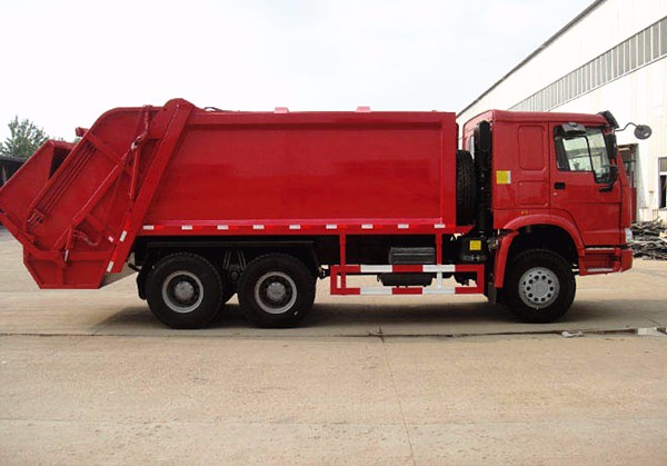 China Brand HOWO 24m3 Compression Garbage Trucks Hydraulic Garbage Compactor