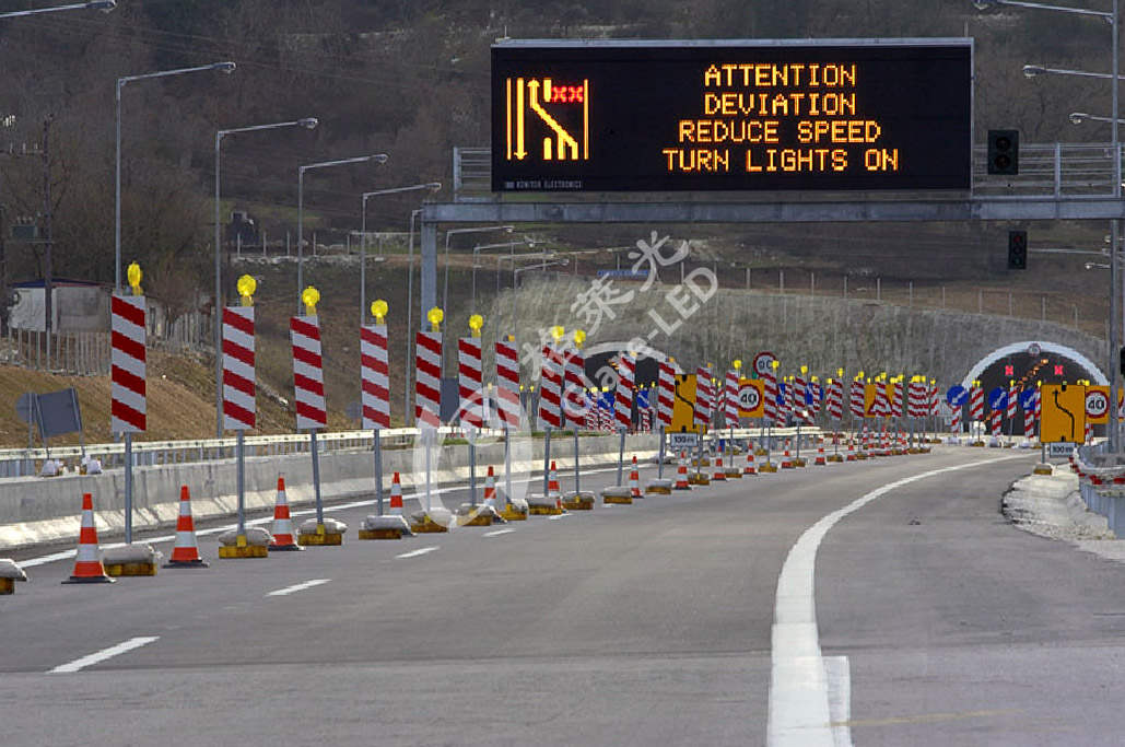En12966 Highway Gantry Suspended Vms Road Fixed Variable Information Led Traffic Display