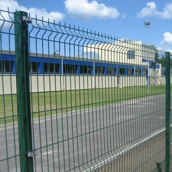 75 X 250mm Round Post 3d Wire Mesh Fence For Freight Yards