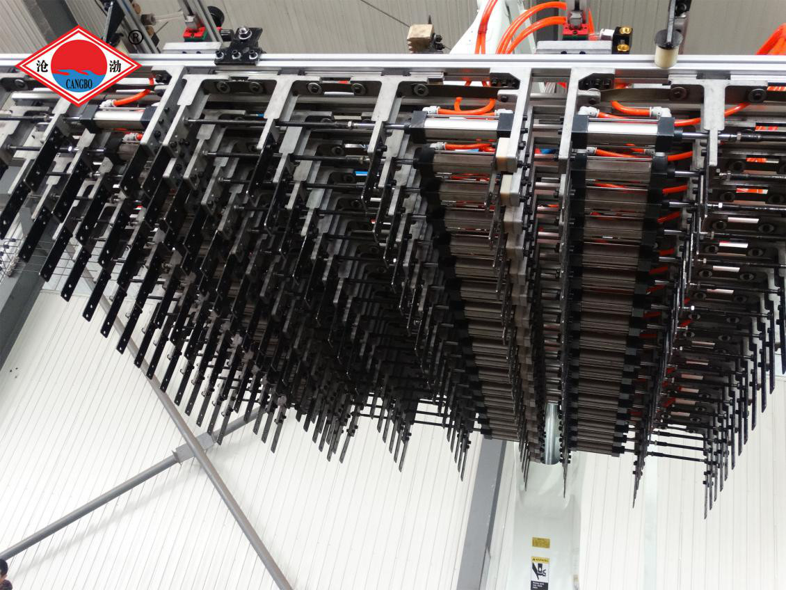 32400pieces/H 800KG White Multi Axis Robot Stacking System