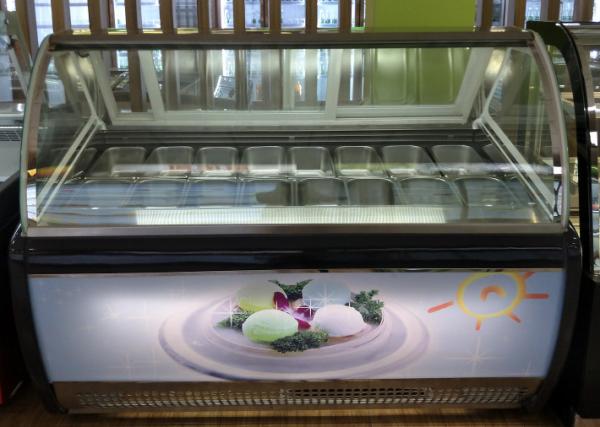 Quality Digital Temperature Control Ice Cream Display Freezer Front With Lamp Box for sale