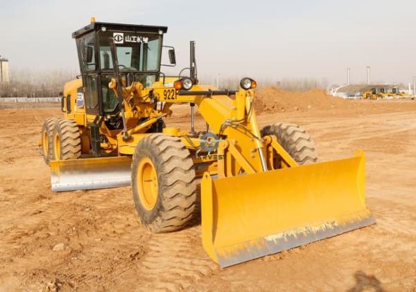 Quality 4279*610mm Blade Motor Grader Machine 922F 6F/3R Gears With 5-Shank Ripper for sale