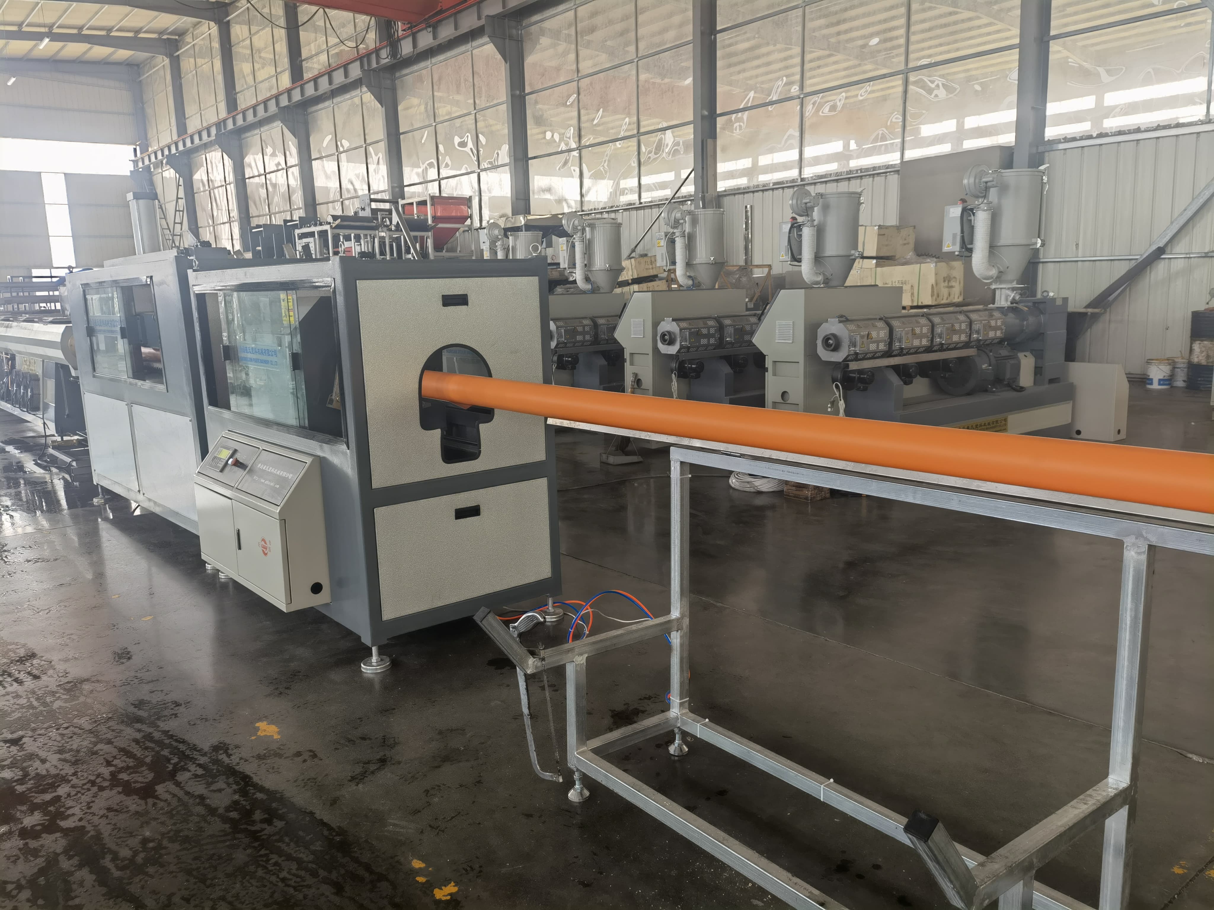Making Machine Line For PE PP PVC PPR HDPE MPP Pert Plastic Water Pipe Cable Conduit Tube Extrusion Production