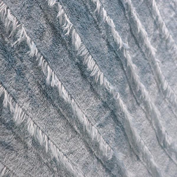 Winter Stylish Warm Blanket Set Quick Drying Polyester Minky Style Blanket