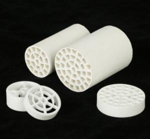 China White Mullite Ceramics Honeycomb Ceramic Filter Waste Treatment Corrosion Resistance on sale