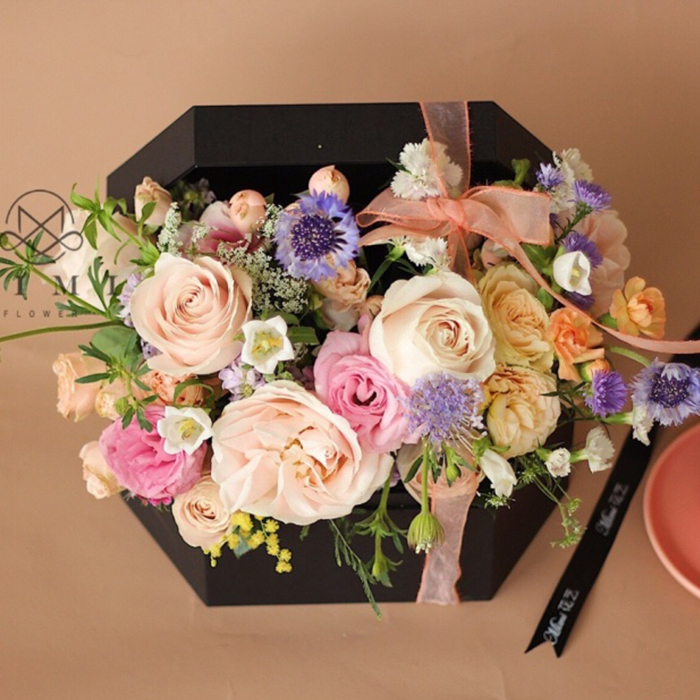 Custom Velvet Hexagon Rigid Paper Pink Preserved Rose Gift Bouquet Envelop Shape Waterproof Mini Flower Storage Roses Packaging Box