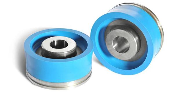 Quality F 1600 Mud Pump Assembly High Temp 6" Bonded Urethane Piston Customized for sale