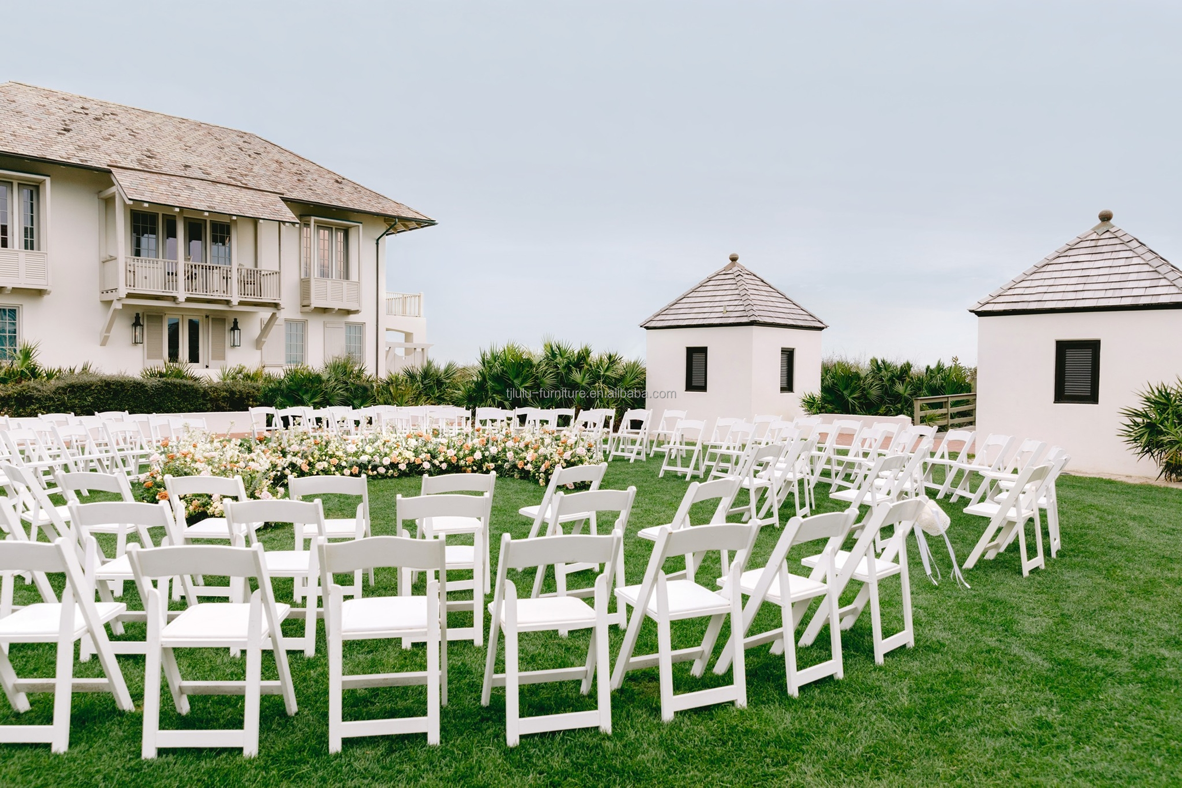 Modern Finish Nitrolacquer Wooden Folding Chairs for Hotel and Event Usage in 2023