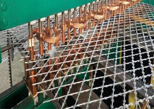 Quality Stainless Steel Razor Barbed Wire Fence Galvanized CBT65 for sale