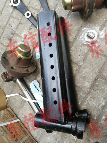Quality YTO tractor parts auxiliary casing assembly is provided with 700/850/950 for sale