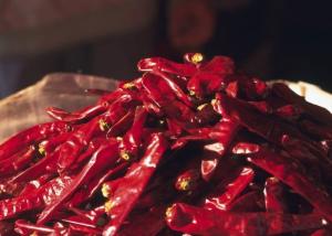 Red Erjingtiao Dried Chilis Spicy Stemmed Dehydrating Chili Peppers