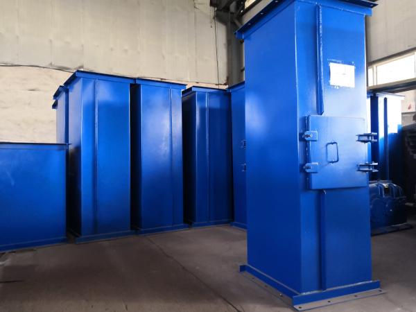 Quality Bulk Material Conveying Belt Driven Elevator , 220V/380V Hopper Elevator for sale
