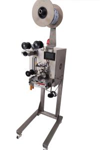 Desiccant Dispenser MachineMachineUsed for packaging of medicines to prevent them from deteriorating due to oxidation