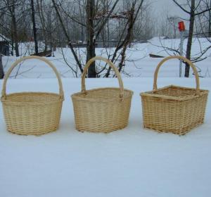 wicker picnic basket round shape square shape with handle customize dimension water cleaning