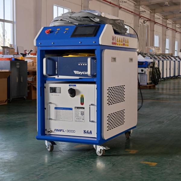 1500W 3000W Fiber Laser Welding Machine 3 In 1 Laser Cleaning Cutting Machine