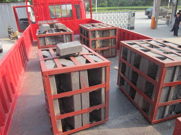 Quality HRC33-43 Pearlitie Cr-Mo Alloy Steel Forging Lifter Bars For Mine Mill for sale