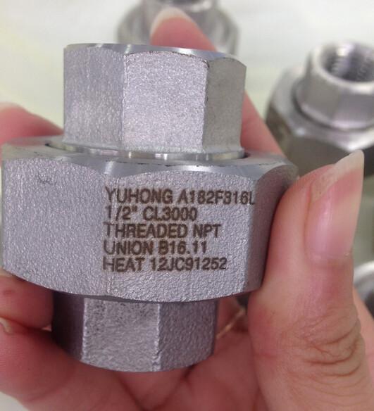 Quality Stainless Steel Forged Fitting , A182 F304L , F316L , ASME B16.11,NPT,SW , 90°ELOW , 3000# , 6000# , 1/2" for sale