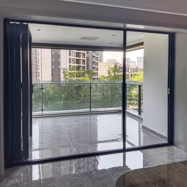 Quality Hennesa Anti Bug Retractable Screen Window For Condominiums for sale