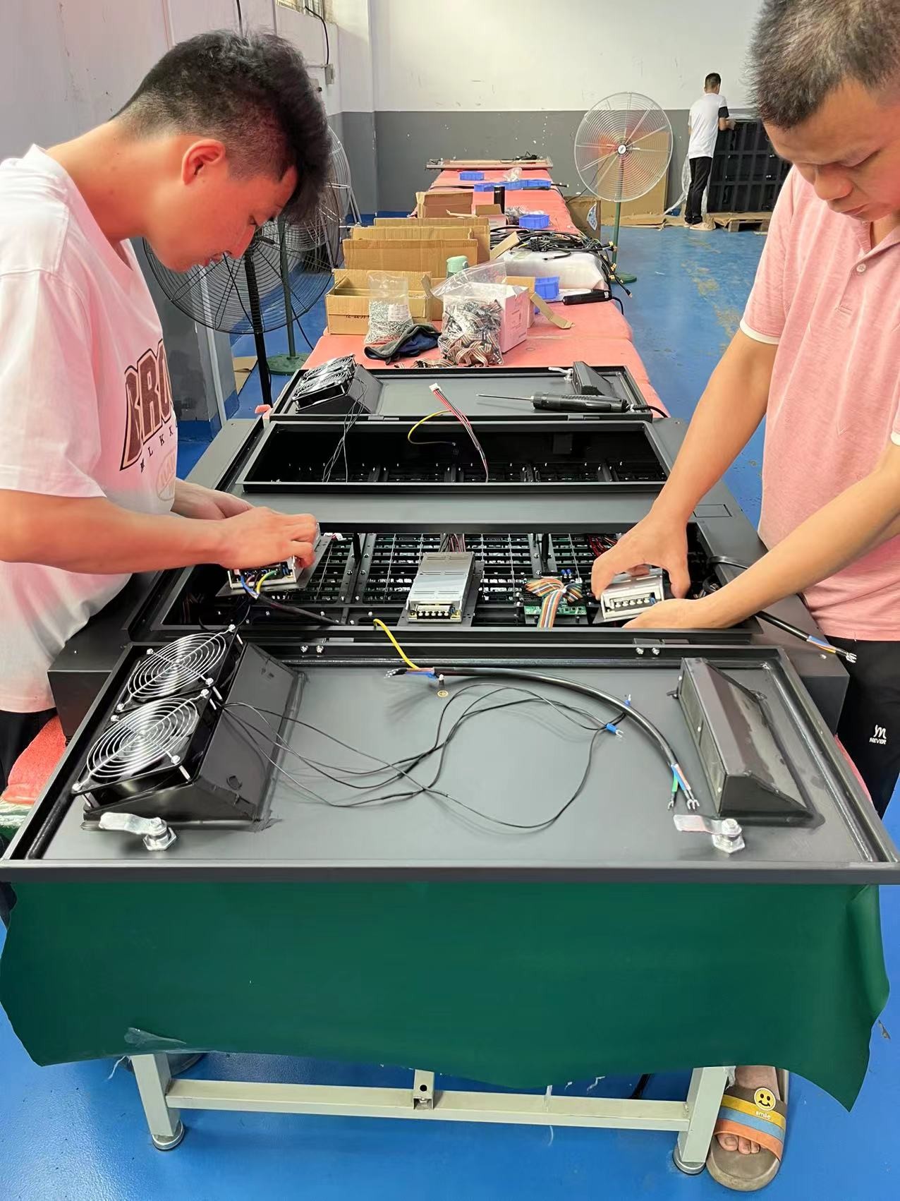 3mm P3 Outdoor Fixed LED Display With International FR-4 Board And Two Layer Circuit Design