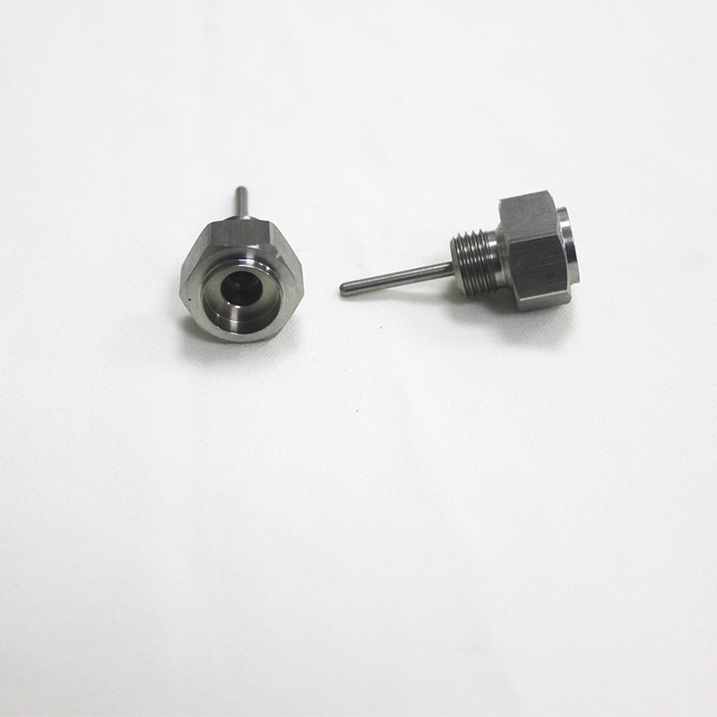 SUS304 Screw CNC Lathe Machining Parts Anti Oxidation Durable