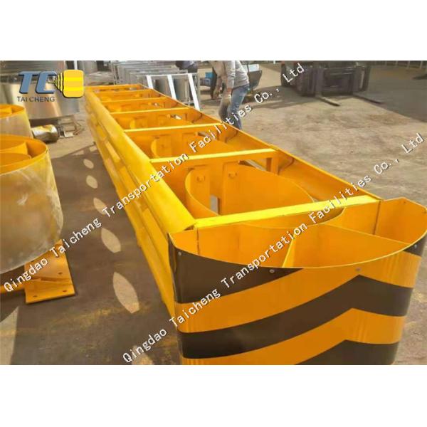 Highway Steel Tunnel Entrance Anti Collision Pad Guideable Yellow Crash Attenuator