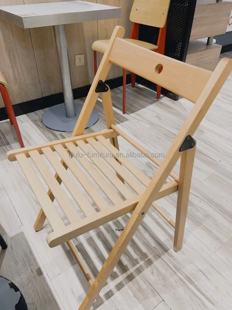 Modern Finish Nitrolacquer Wooden Folding Chairs for Hotel and Event Usage in 2023