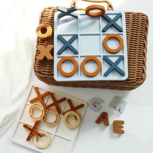 China MOQ 50 Sets Silicone XO  Tic Tac Toe Puzzle Customizable Logo Colors BPA Free CE Certificate Silicone Toys on sale