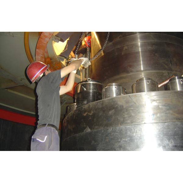 11LS SERIES HYDRAULIC BOLT TENSIONERS