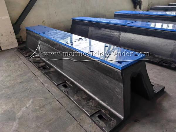 Quality Black V Type Arch Rubber Fender Marine Dock Solid Fender for sale