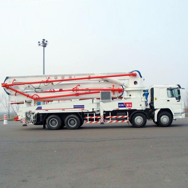 Quality Sinotruk HOWO Concrete Pump Truck With 21m Flexible And Efficient Telescopic Boom for sale