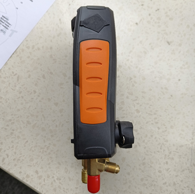 Testo 549 Digital Refrigeration Manifold with Temperature Measurement