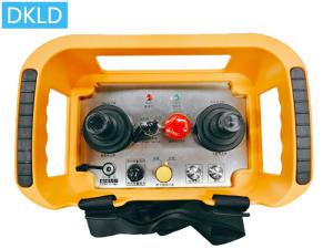 China Network Output Dual Rocker Four Mechanism Five Speed Crane Remote Control on sale