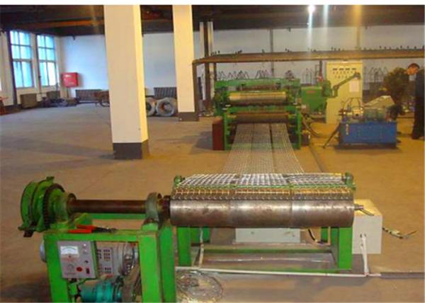Quality Durable Hexagonal Wire Netting Machine , High Strength Steel Mesh Machine for sale