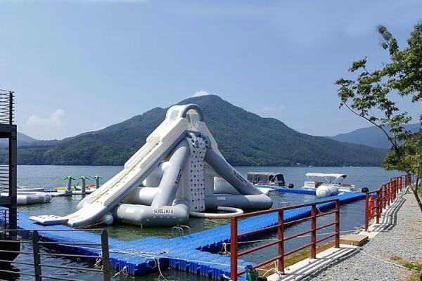 Quality Giant Aquaglide Inflatable Water Park , Inflatable Water Assault Course With EN15649 for sale