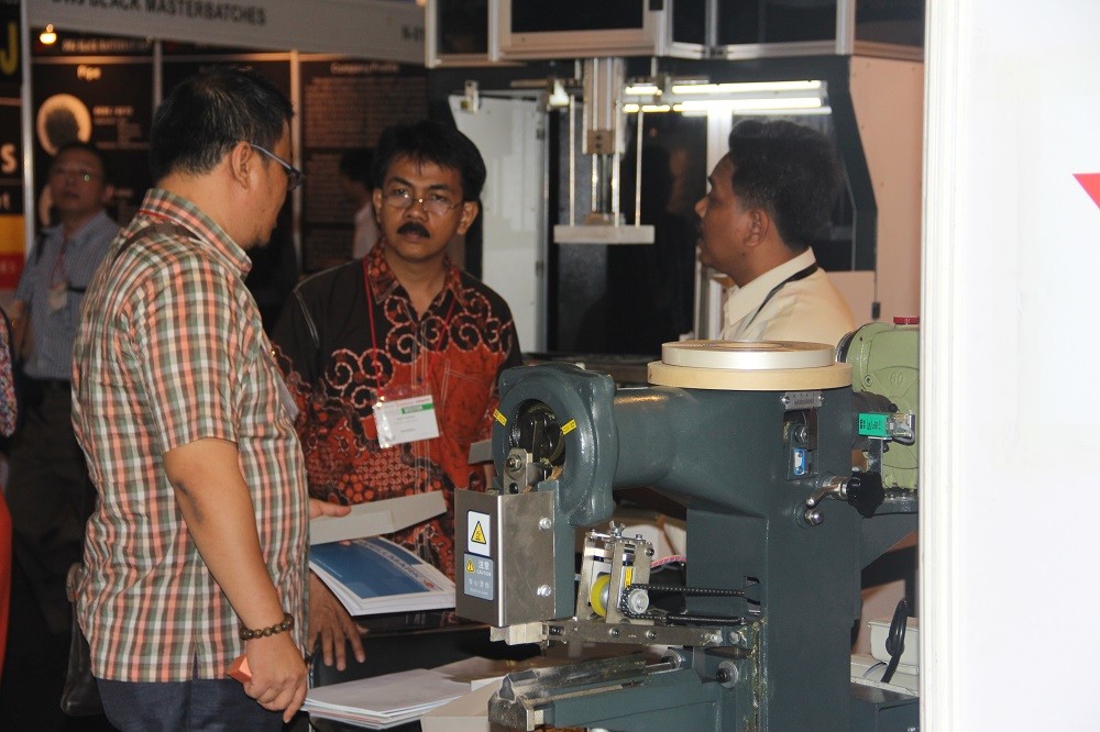 Full Automatic Multi - Functional Gluing Positioning Machine / Gluing Positioning Machine / Automatic Positioning