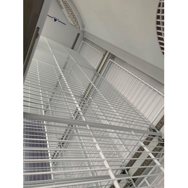 EC Fan 3 Glass Door Merchandising Freezer Enery Saving