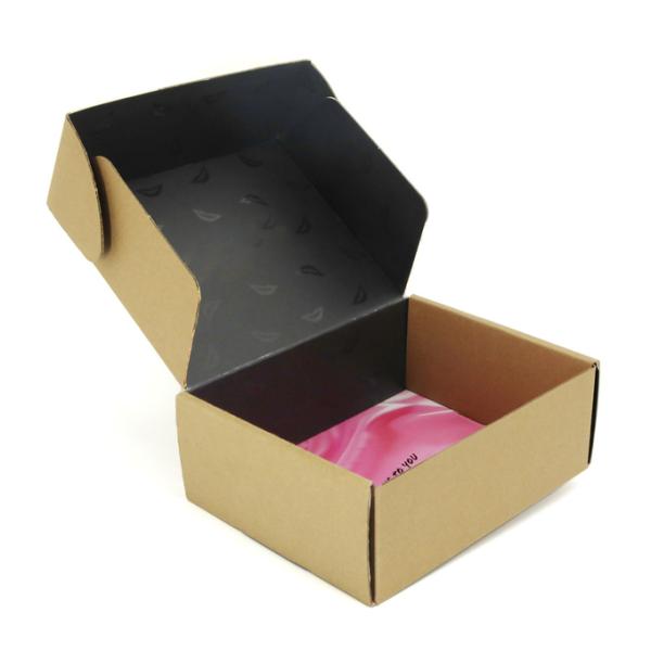Garment Clothing Corrugated Cardboard Folding Boxes With Logo Customized Shape