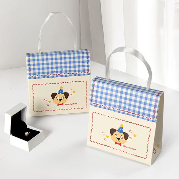 Cartoon Hand-Held Gift Box Cute Cartoon Baking Cookies And Candies Folding Packaging Box