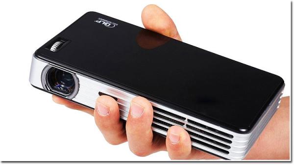 Quality Top Rank Full 3D Projector Built In Battery Portable Mini DLP Projector For Office School for sale