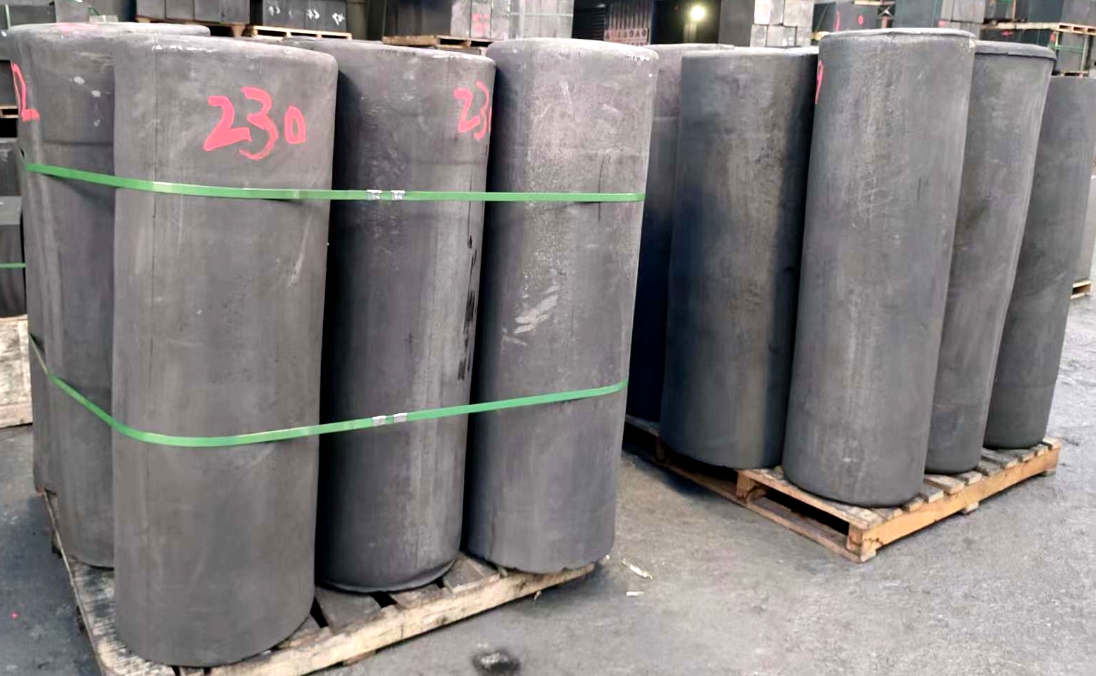 High Quality Fine Particle Isostatic Graphite Block China Factory