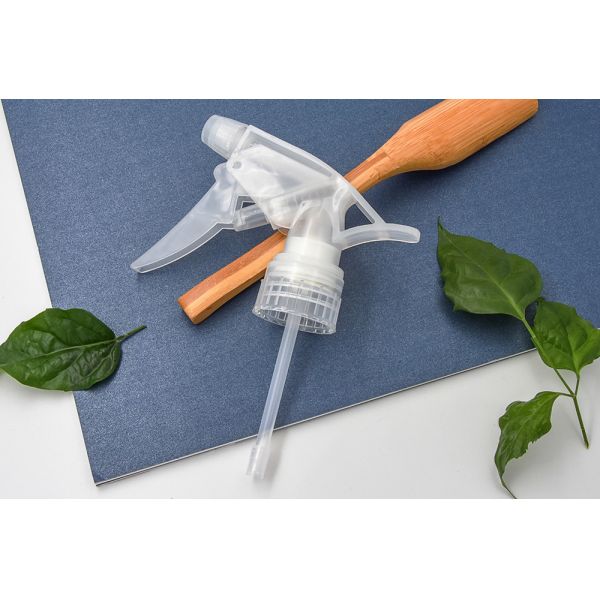 Customizable Color PP Plastic Trigger Sprayer in 28/400 and 28/410 Sizes for Cleaning and Gardening
