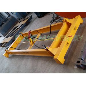 Industrial Semi Automatic Spreader Container 20 / 40 Feet Compact Structure