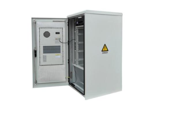 Quality Floor mounted Outdoor Telecom Cabinet PEF Insulation Communication Cabinets for sale