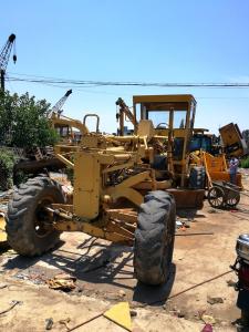 China Used motor grader komatsu grader GD511A GD605R GD405R GD405A on sale