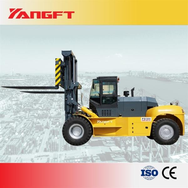 Quality 32 Tons Diesel Powered Forklift For Construction Garment Shops for sale
