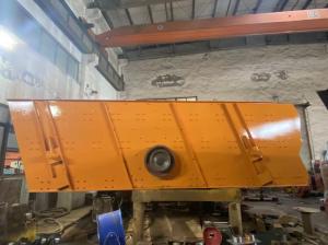 China Circular Type Vibrating Screen Machine 50 - 400TPH on sale