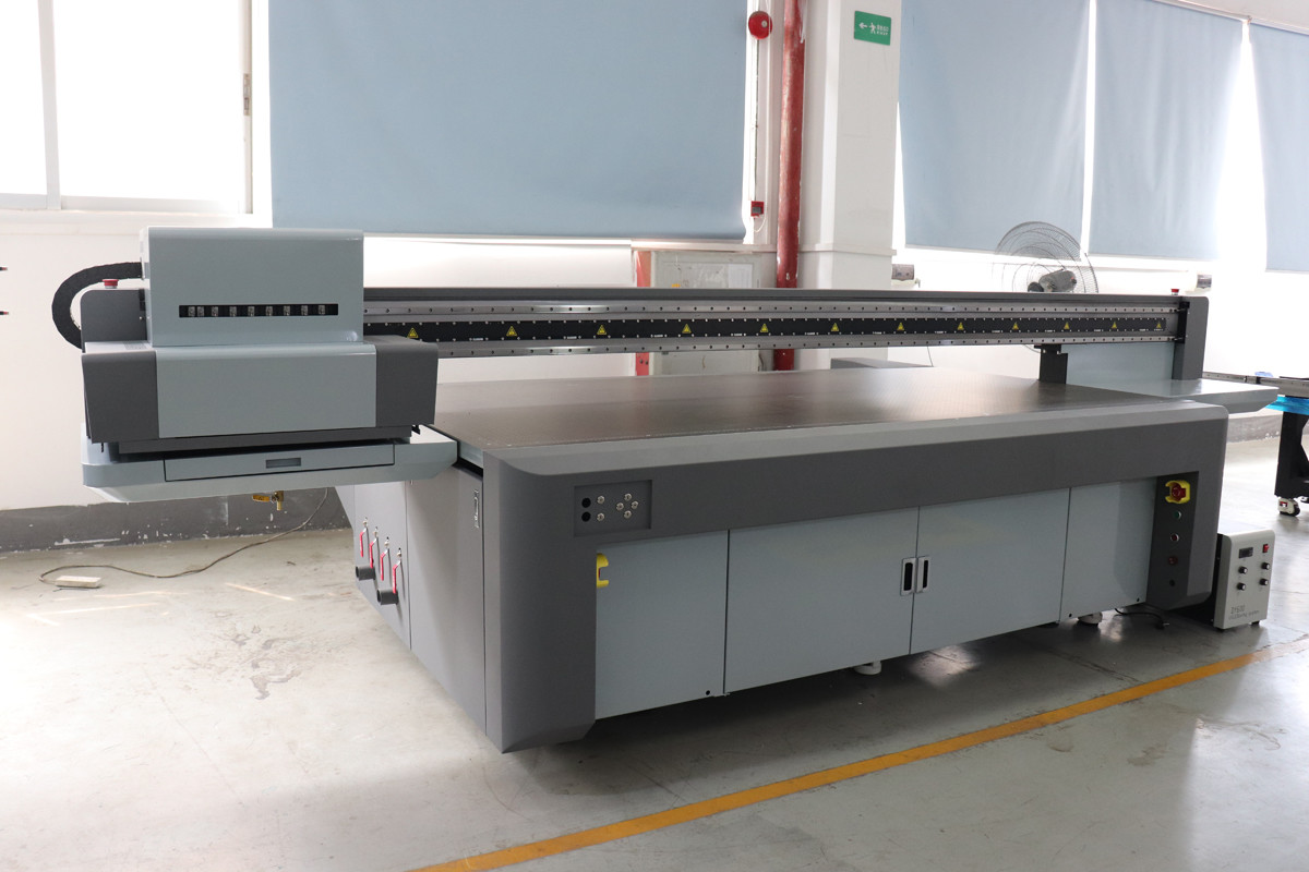 High Resolution Large Format Printer With Ricoh G5/G6 Nozzle And 2 Print Heads Maximum Print Resolution 1440 X 2880 Dpi
