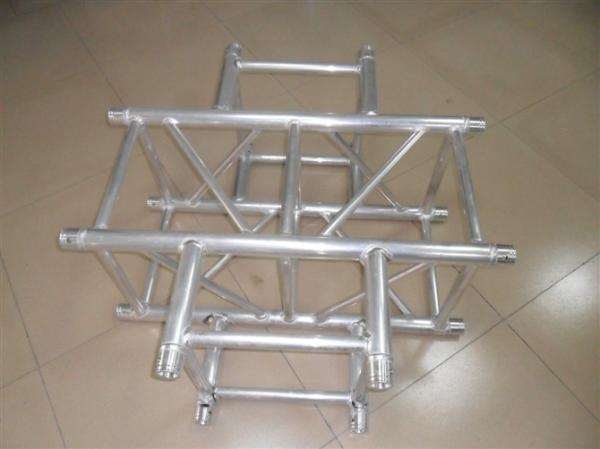 Quality Spigot Square Four Sides Stage Coupler For Aluminum Stage Truss Connect for sale