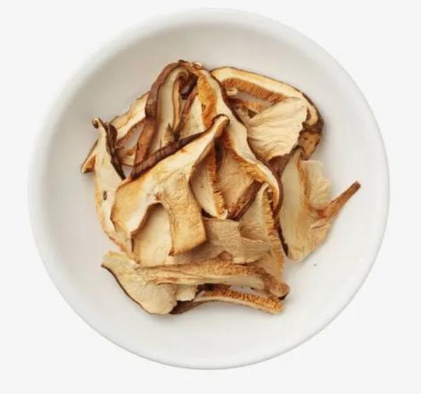 Quality HACCP Dried Sliced Shiitake Mushrooms Convenience Food Family Pack for sale
