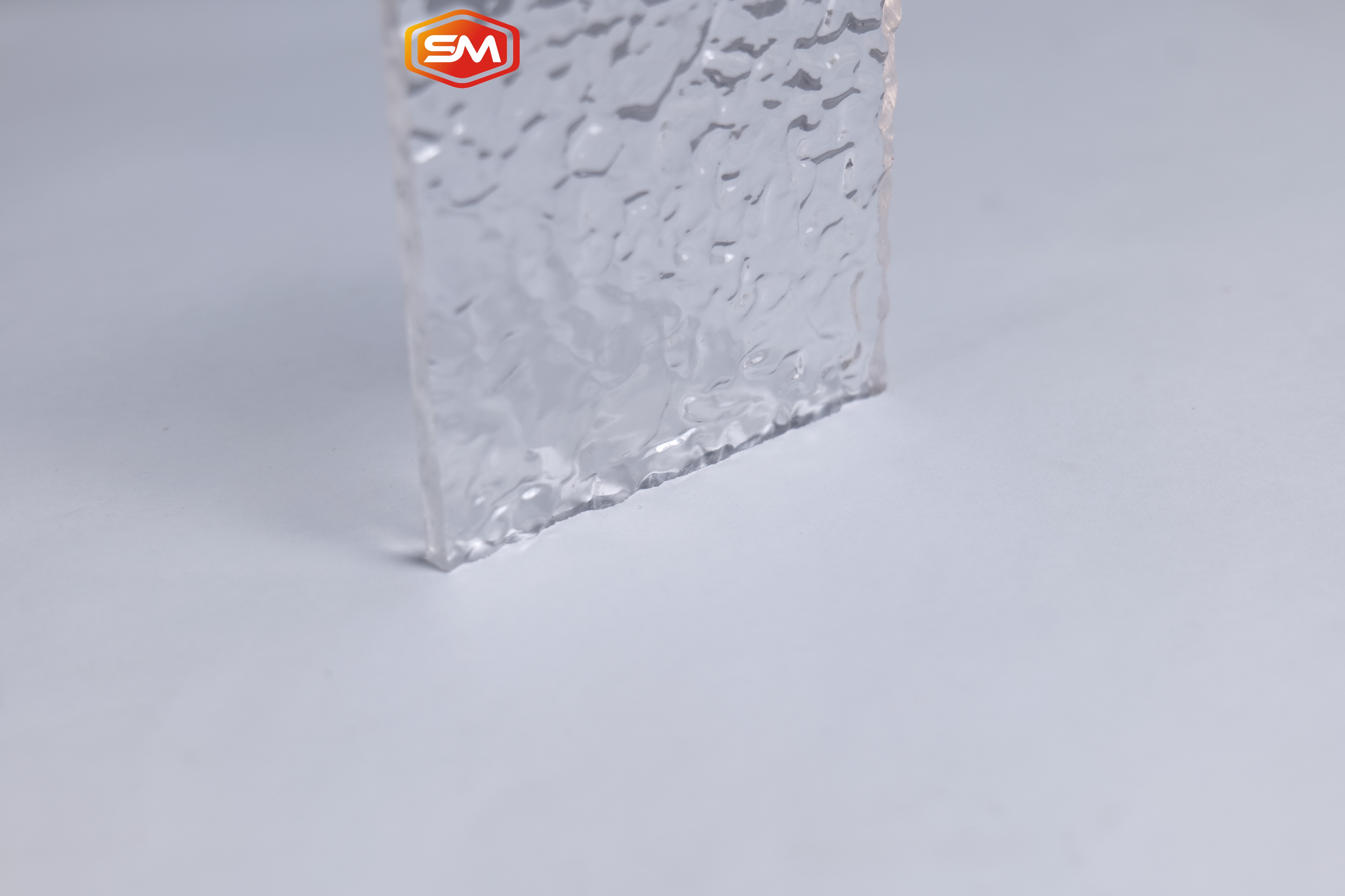 Non See Through Textured Clear Plastic Sheet With High Light Transmittance For Signs And Guides